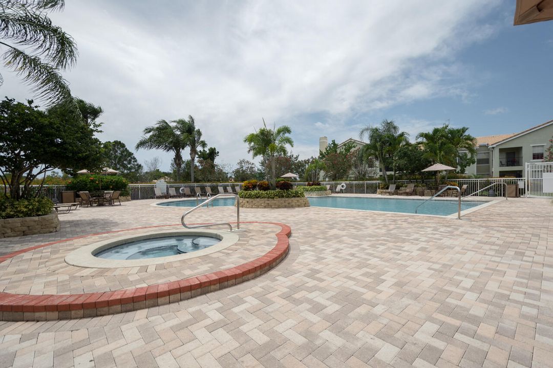 На продажу: $199,999 (3 спален, 2 ванн, 1467 Квадратных фут)