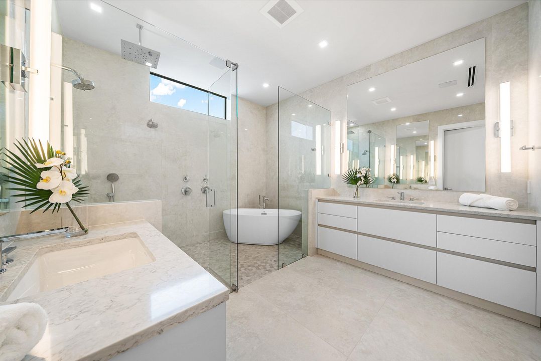 待售: $3,950,000 (4 贝兹, 4 浴室, 3556 平方英尺)