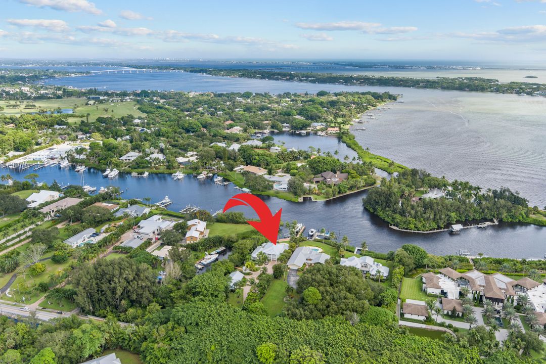 For Sale: $5,100,000 (6 beds, 5 baths, 4314 Square Feet)