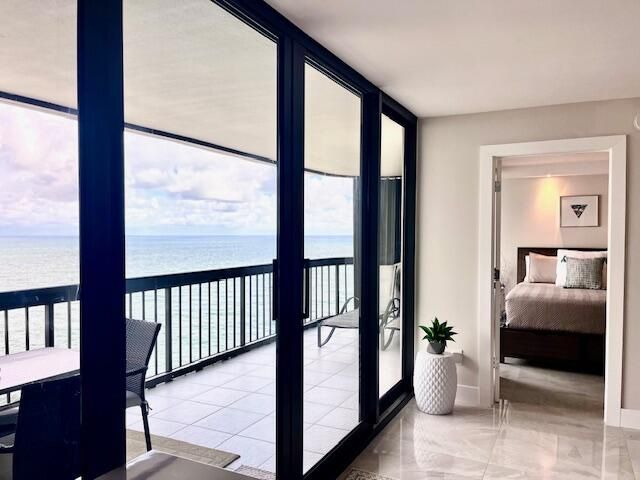 Activo con contrato: $6,000 (2 camas, 2 baños, 1291 Pies cuadrados)