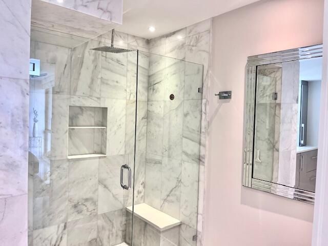 Activo con contrato: $6,000 (2 camas, 2 baños, 1291 Pies cuadrados)