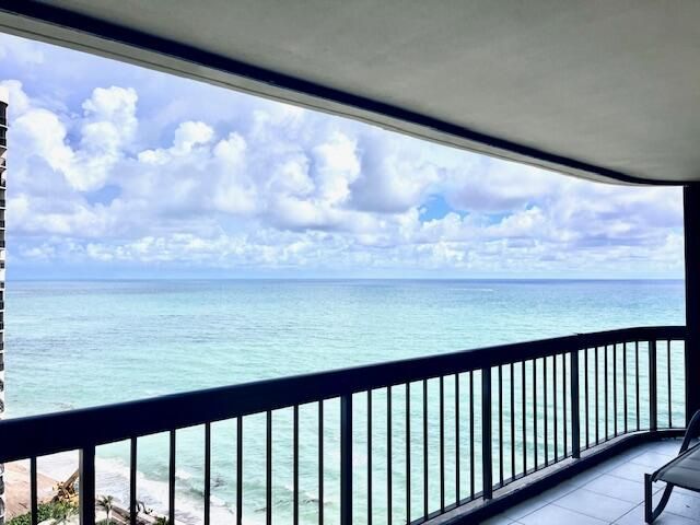 Activo con contrato: $6,000 (2 camas, 2 baños, 1291 Pies cuadrados)