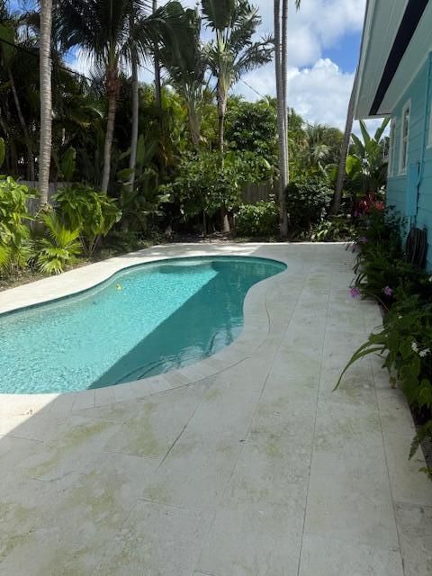 For Rent: $11,000 (4 beds, 3 baths, 2066 Square Feet)