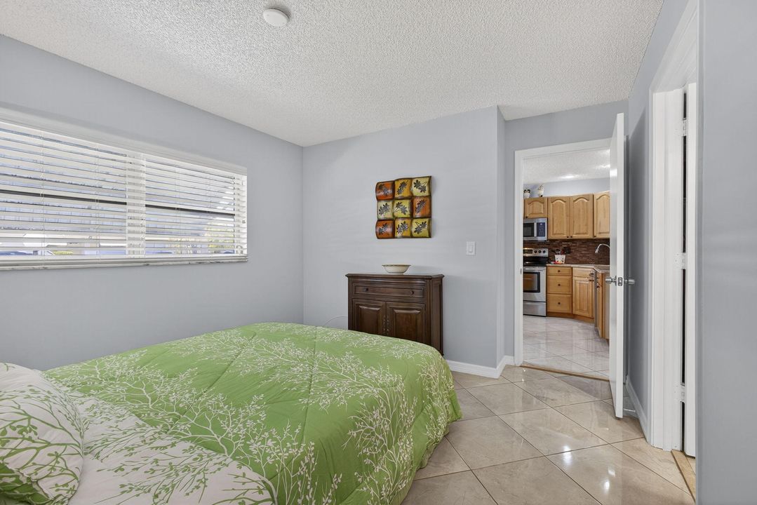 出租: $3,500 (2 贝兹, 2 浴室, 884 平方英尺)