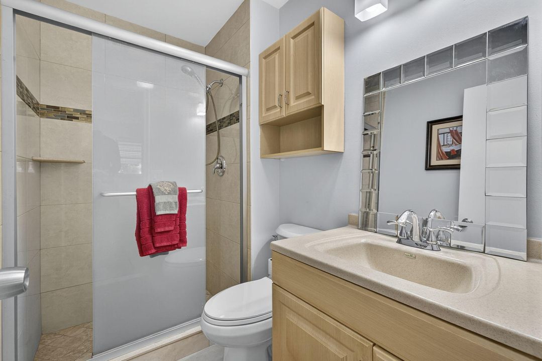 出租: $3,500 (2 贝兹, 2 浴室, 884 平方英尺)