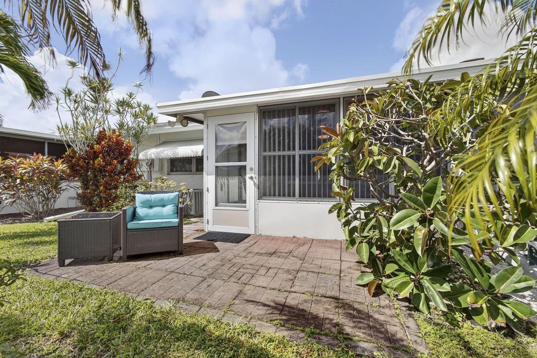 出租: $3,500 (2 贝兹, 2 浴室, 884 平方英尺)