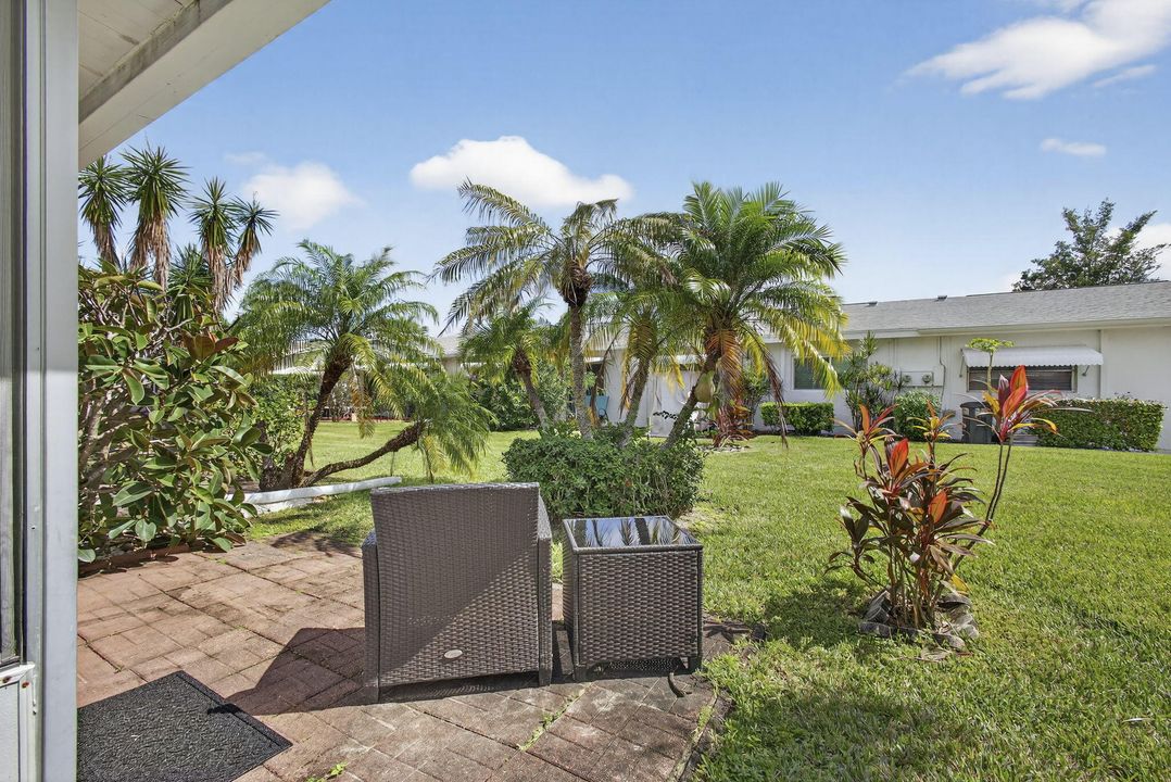 出租: $3,500 (2 贝兹, 2 浴室, 884 平方英尺)