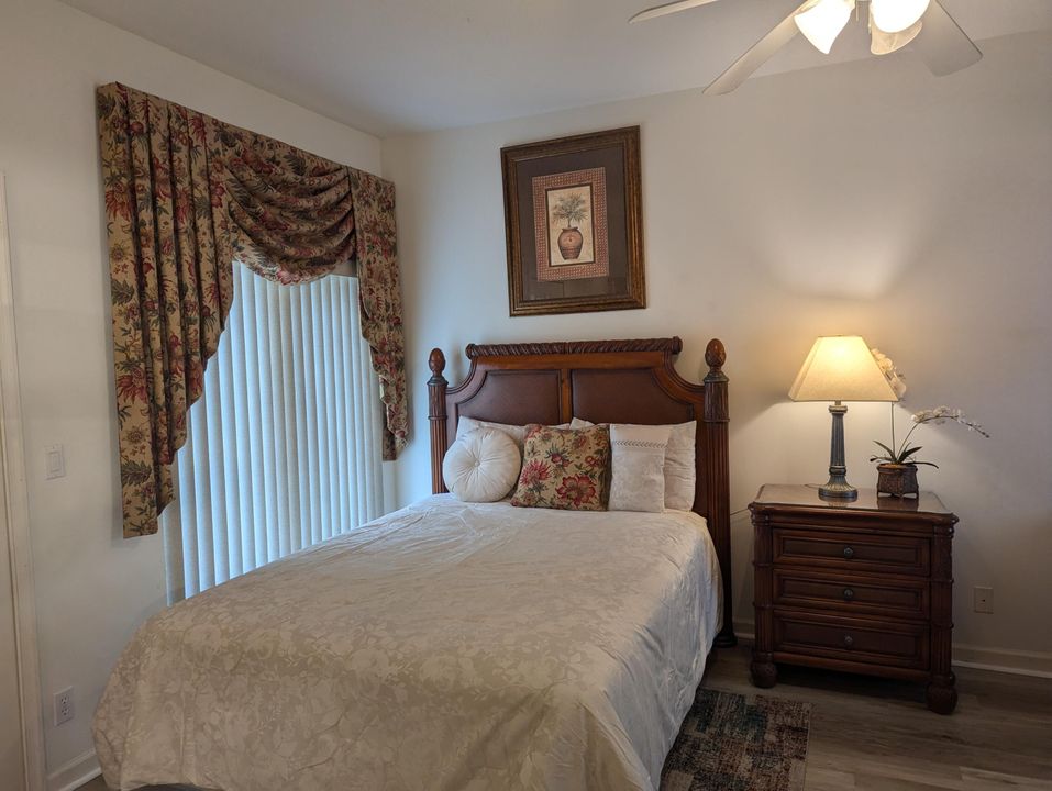 В аренду: $1,095 (1 спален, 1 ванн, 400 Квадратных фут)