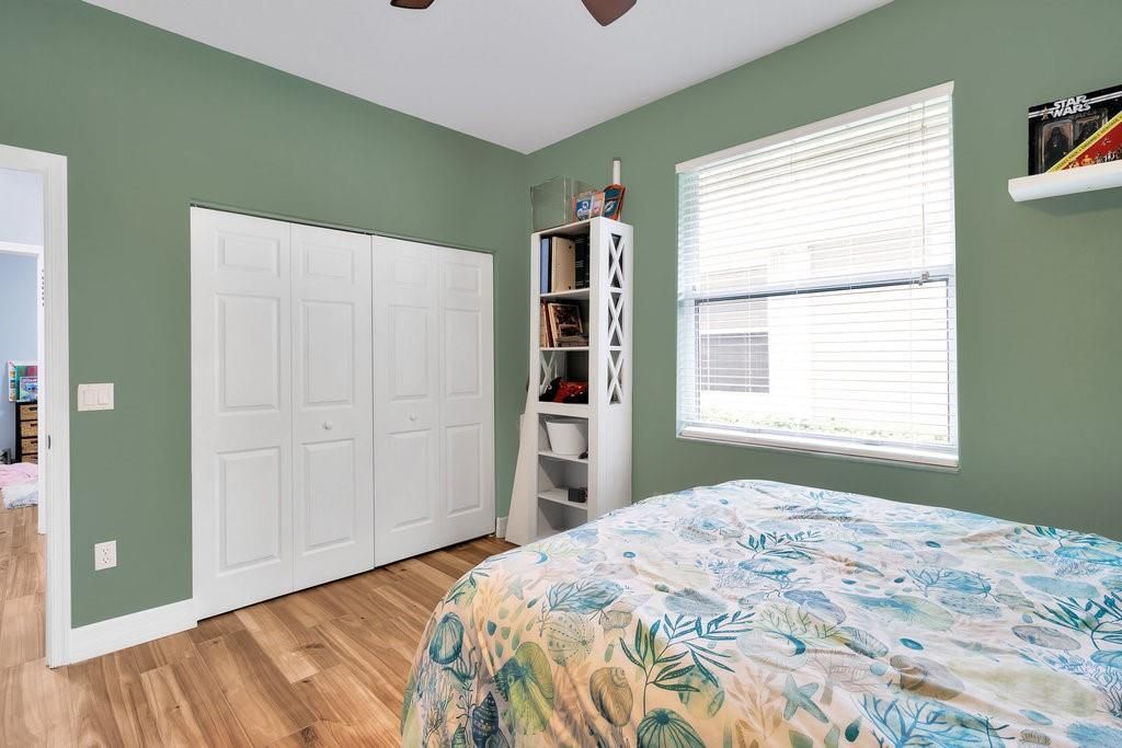 For Sale: $315,000 (3 beds, 2 baths, 1559 Square Feet)