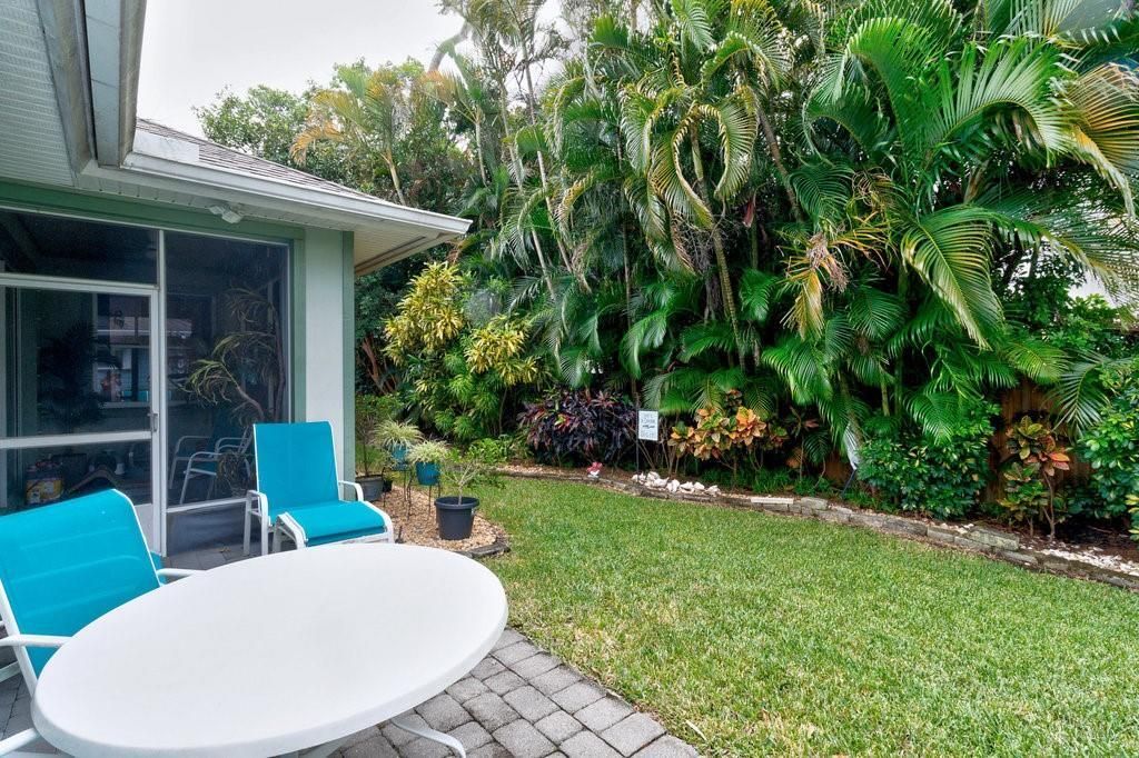 For Sale: $315,000 (3 beds, 2 baths, 1559 Square Feet)