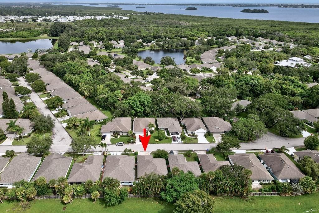 For Sale: $315,000 (3 beds, 2 baths, 1559 Square Feet)