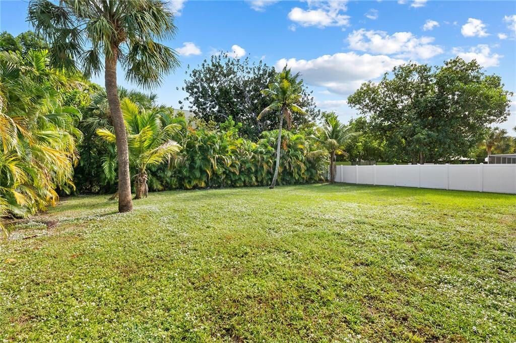 В аренду: $3,900 (3 спален, 3 ванн, 1719 Квадратных фут)