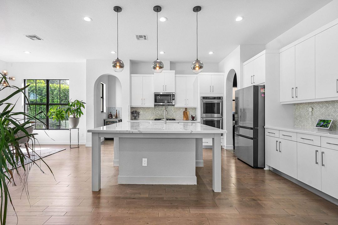 待售: $1,475,000 (4 贝兹, 3 浴室, 3848 平方英尺)