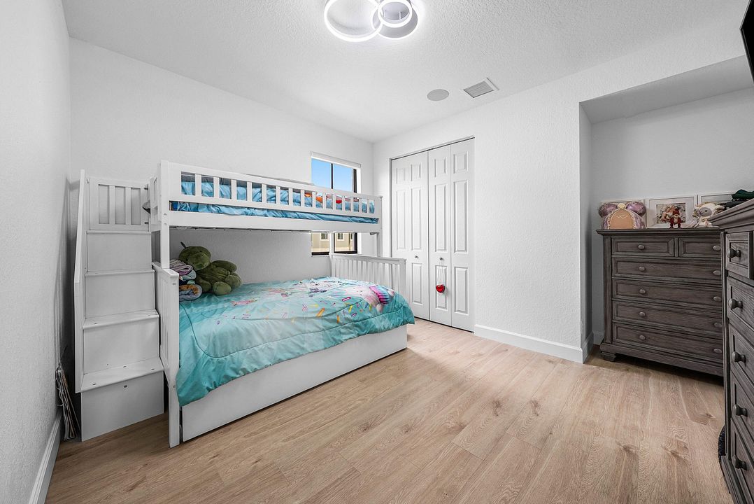 待售: $1,475,000 (4 贝兹, 3 浴室, 3848 平方英尺)