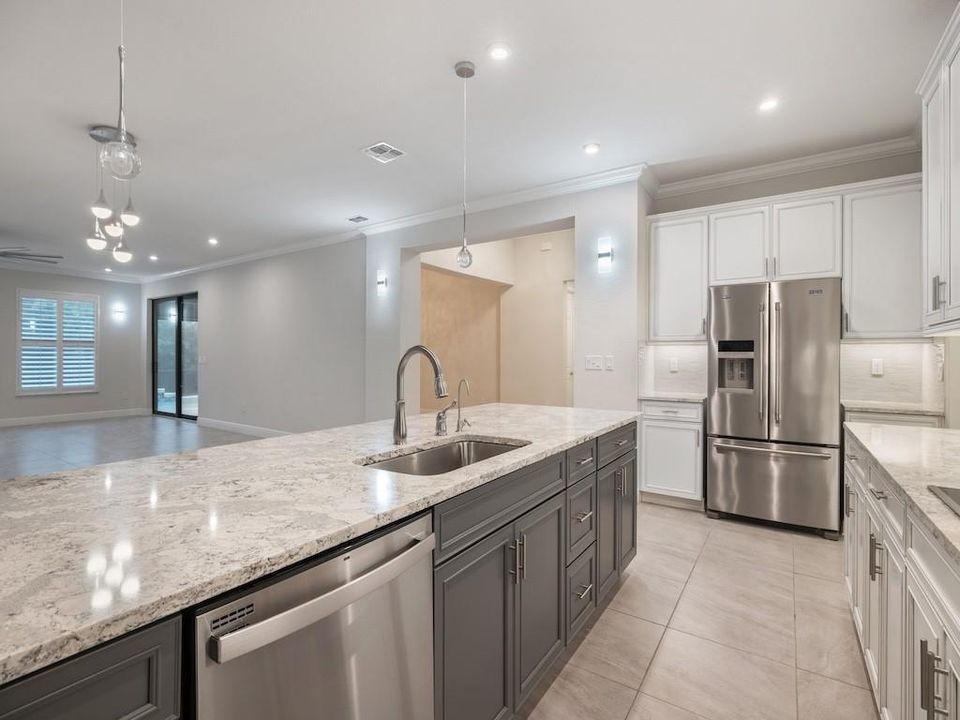 待售: $829,000 (3 贝兹, 3 浴室, 2842 平方英尺)