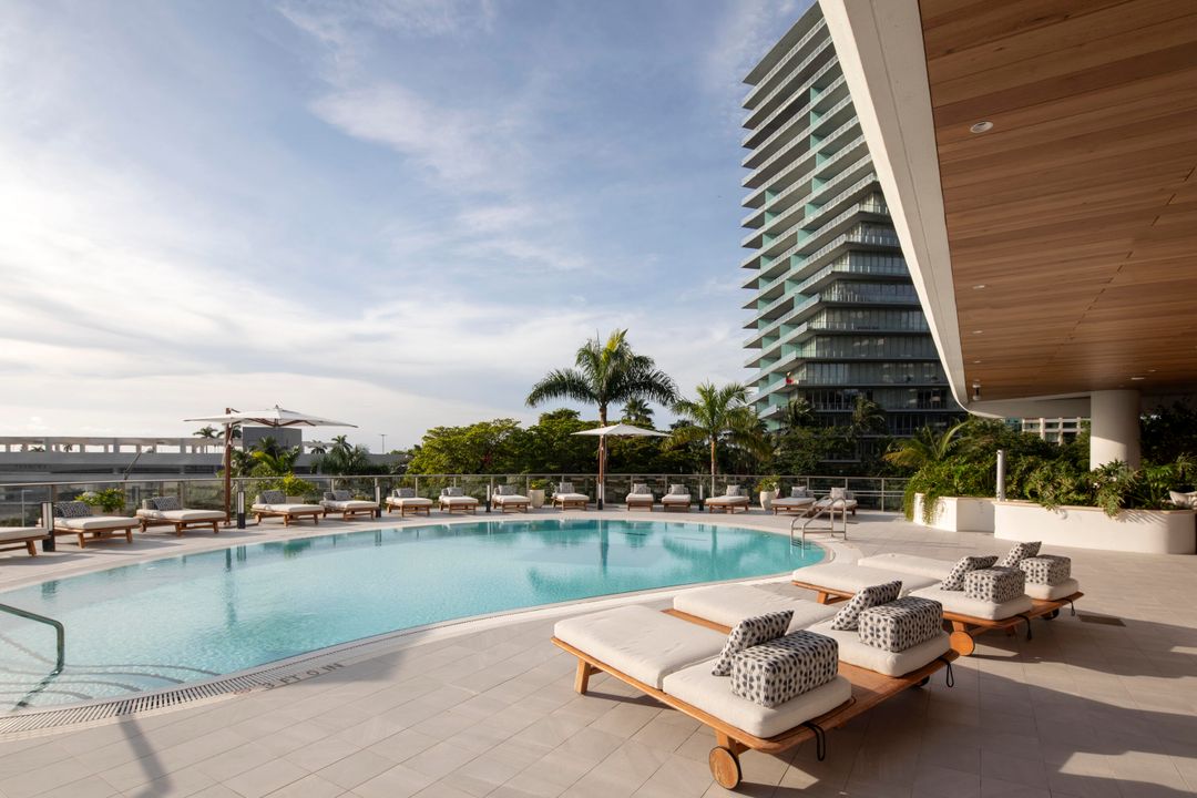 For Sale: $6,500,000 (3 beds, 3 baths, 2623 Square Feet)