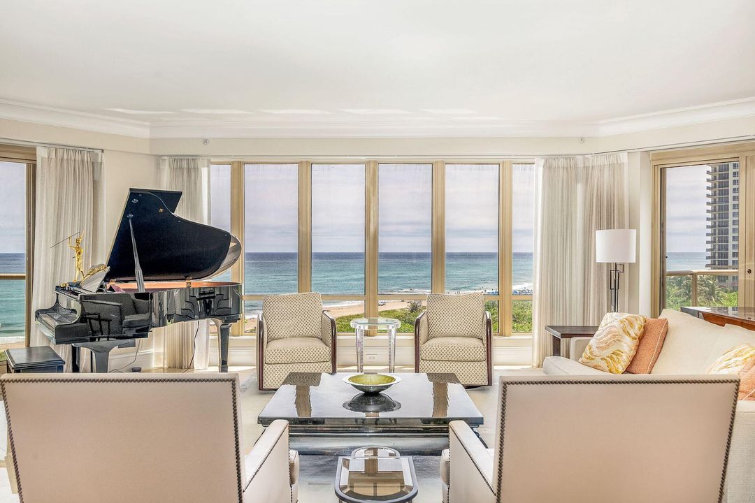 For Sale: $3,175,000 (3 beds, 3 baths, 4069 Square Feet)