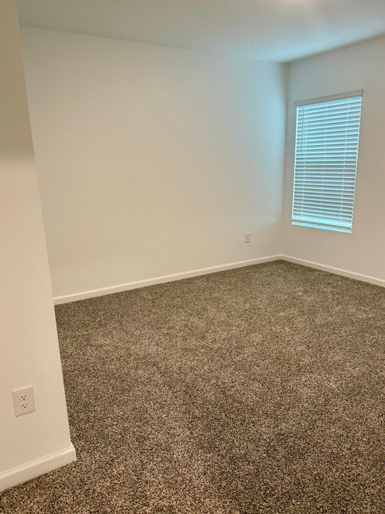 В аренду: $1,900 (3 спален, 2 ванн, 1655 Квадратных фут)