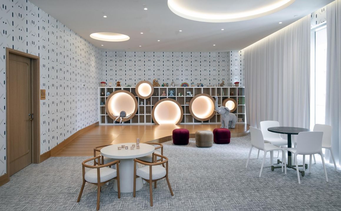 For Sale: $6,500,000 (3 beds, 3 baths, 2623 Square Feet)