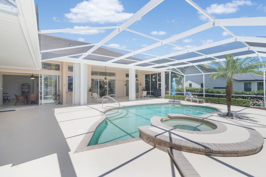 На продажу: $1,995,000 (3 спален, 2 ванн, 3337 Квадратных фут)