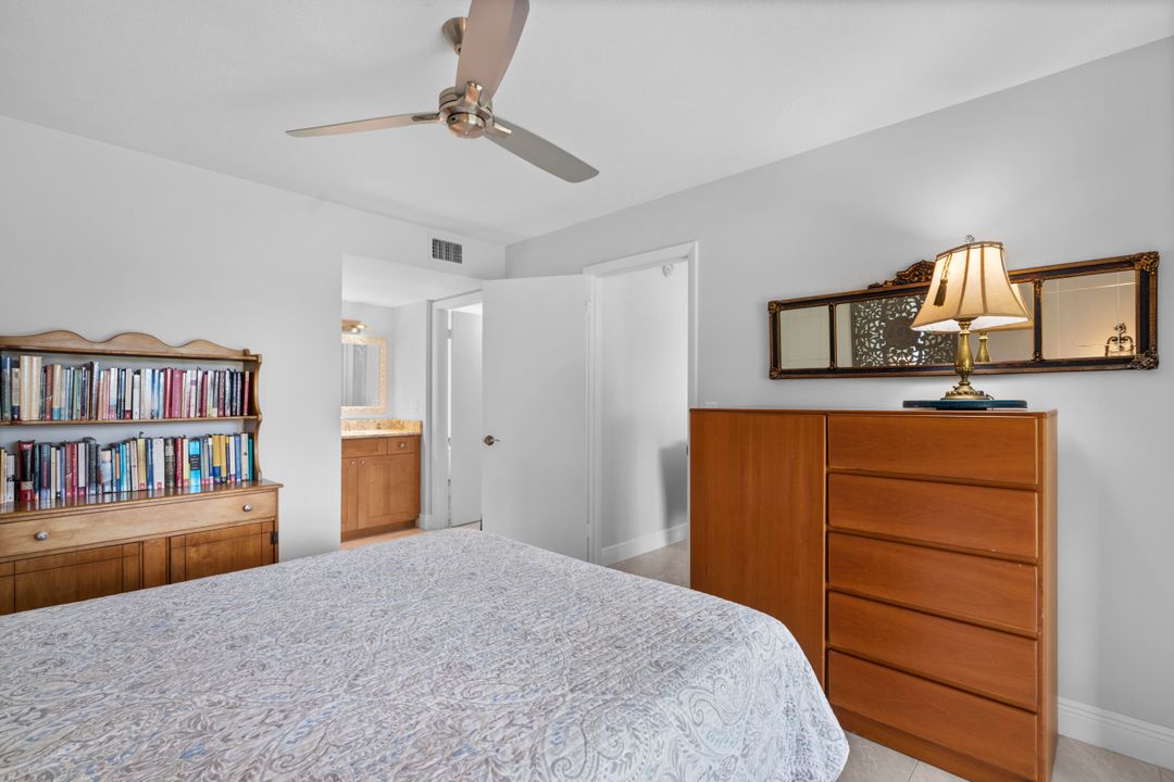 For Sale: $258,000 (2 beds, 2 baths, 1200 Square Feet)