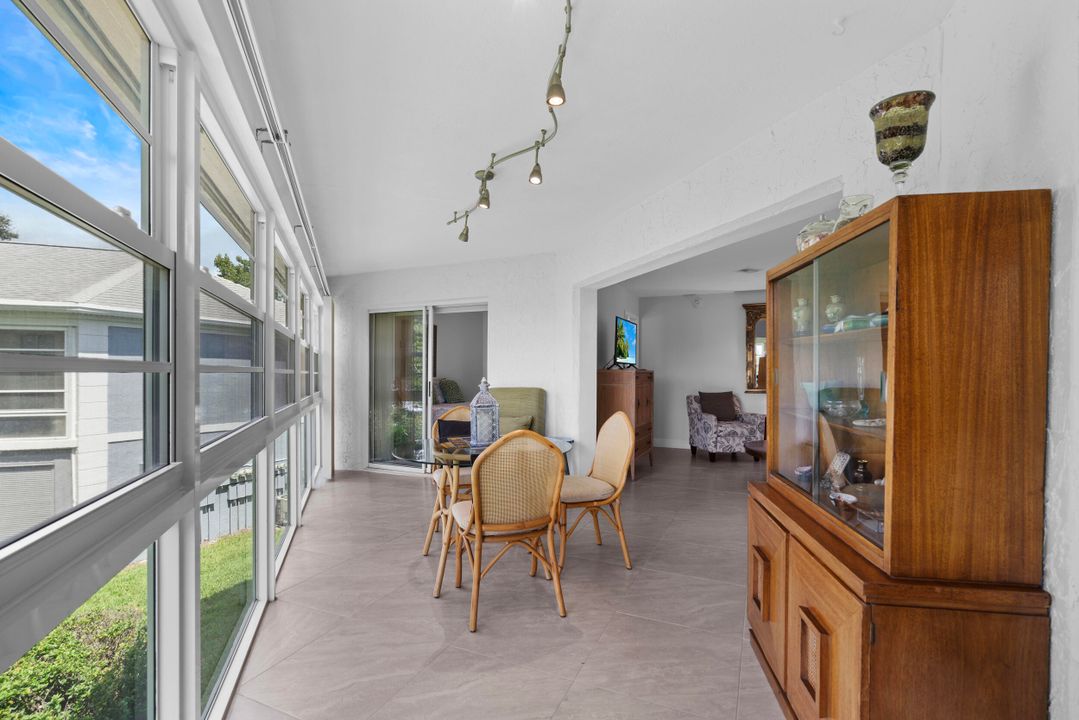 For Sale: $258,000 (2 beds, 2 baths, 1200 Square Feet)