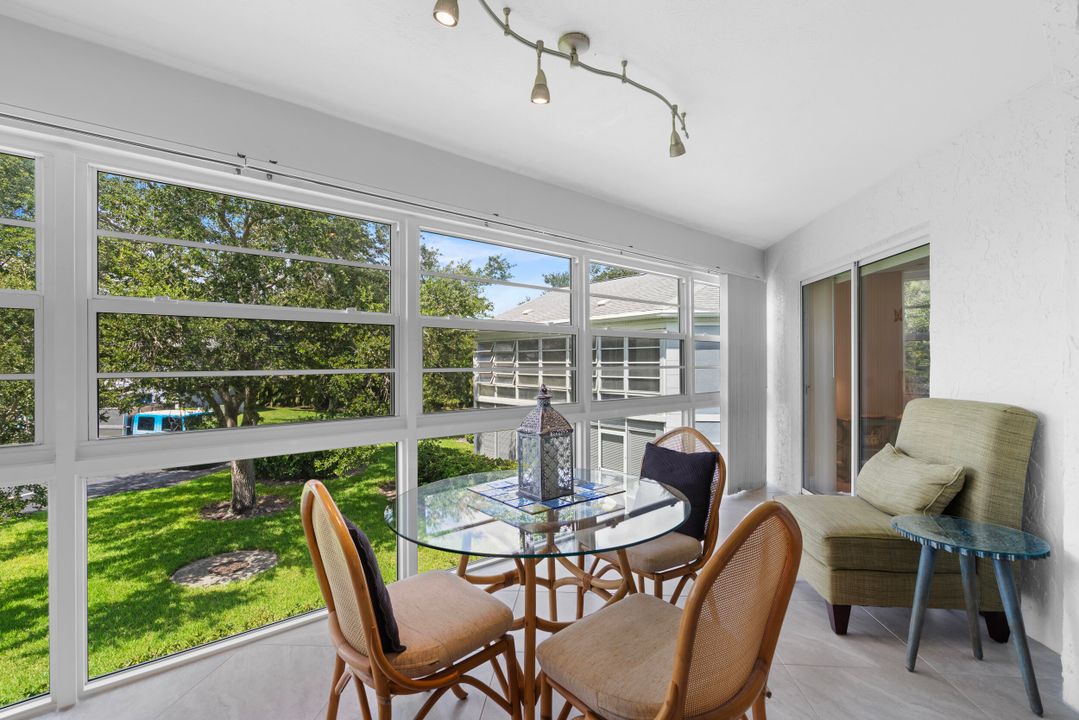 For Sale: $258,000 (2 beds, 2 baths, 1200 Square Feet)