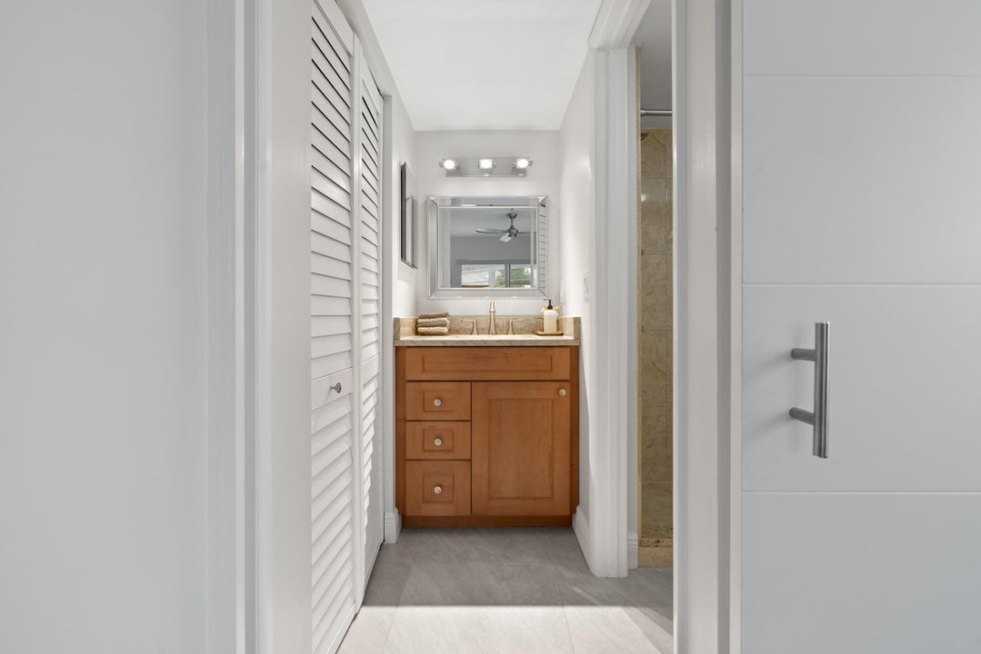 For Sale: $258,000 (2 beds, 2 baths, 1200 Square Feet)