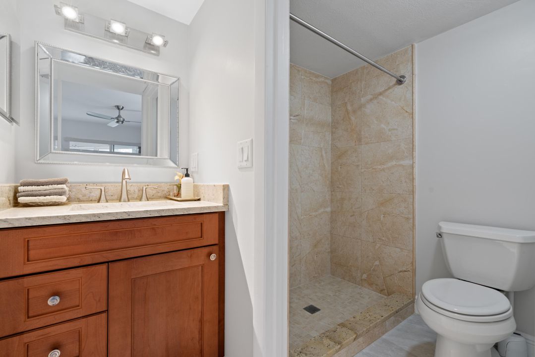 For Sale: $258,000 (2 beds, 2 baths, 1200 Square Feet)