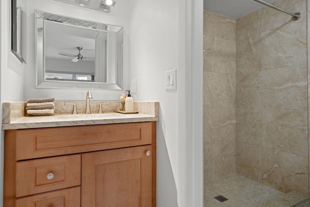 For Sale: $258,000 (2 beds, 2 baths, 1200 Square Feet)