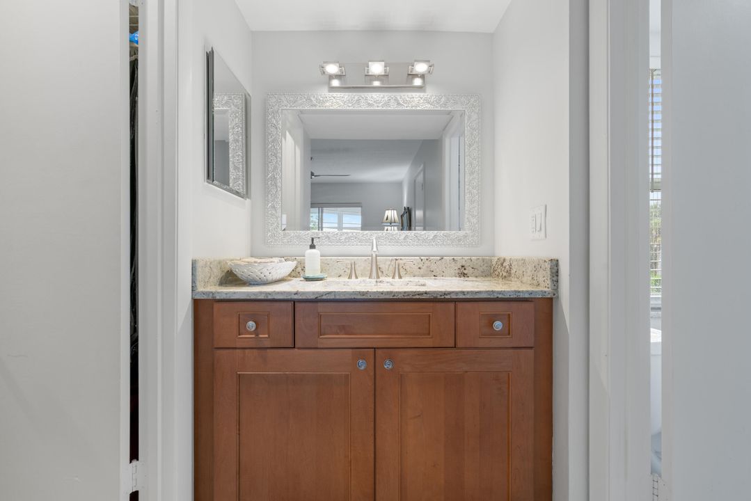 For Sale: $258,000 (2 beds, 2 baths, 1200 Square Feet)