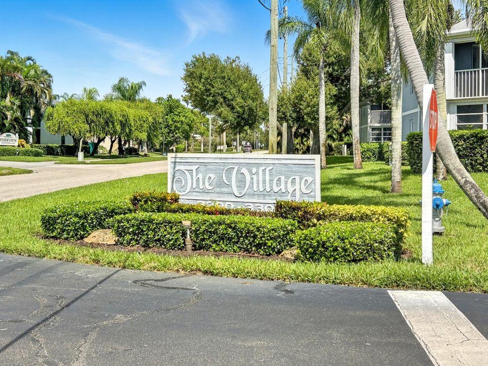 For Sale: $258,000 (2 beds, 2 baths, 1200 Square Feet)