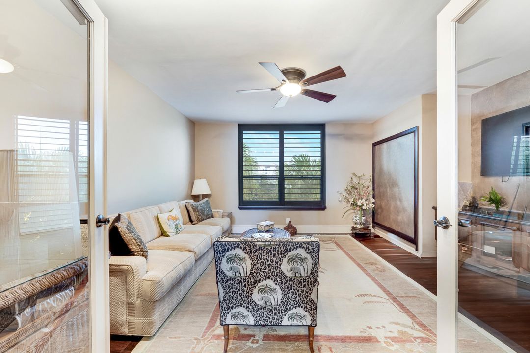 Под контрактом: $625,000 (3 спален, 2 ванн, 2639 Квадратных фут)