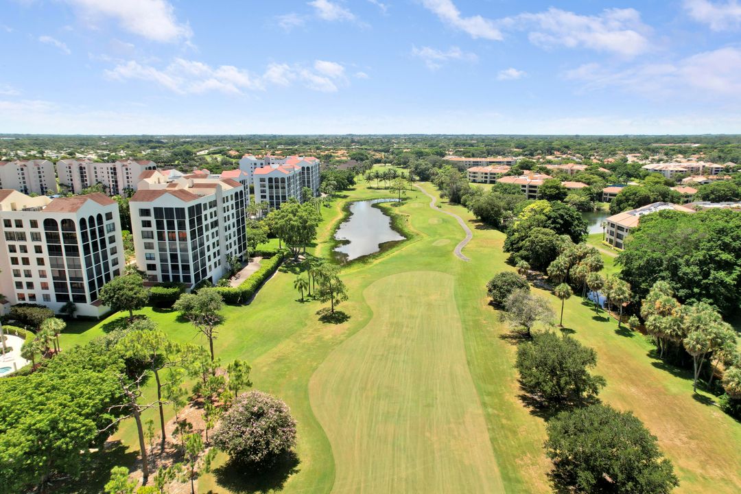 Под контрактом: $625,000 (3 спален, 2 ванн, 2639 Квадратных фут)