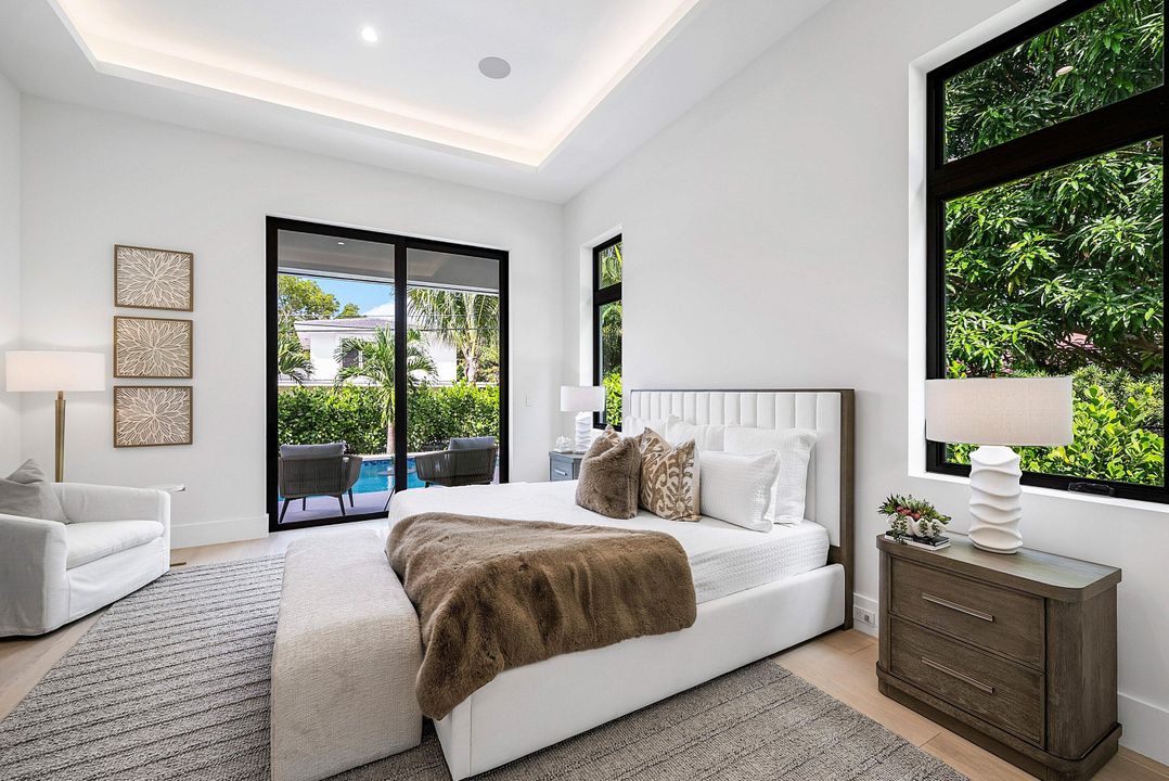 待售: $5,600,000 (5 贝兹, 5 浴室, 4714 平方英尺)