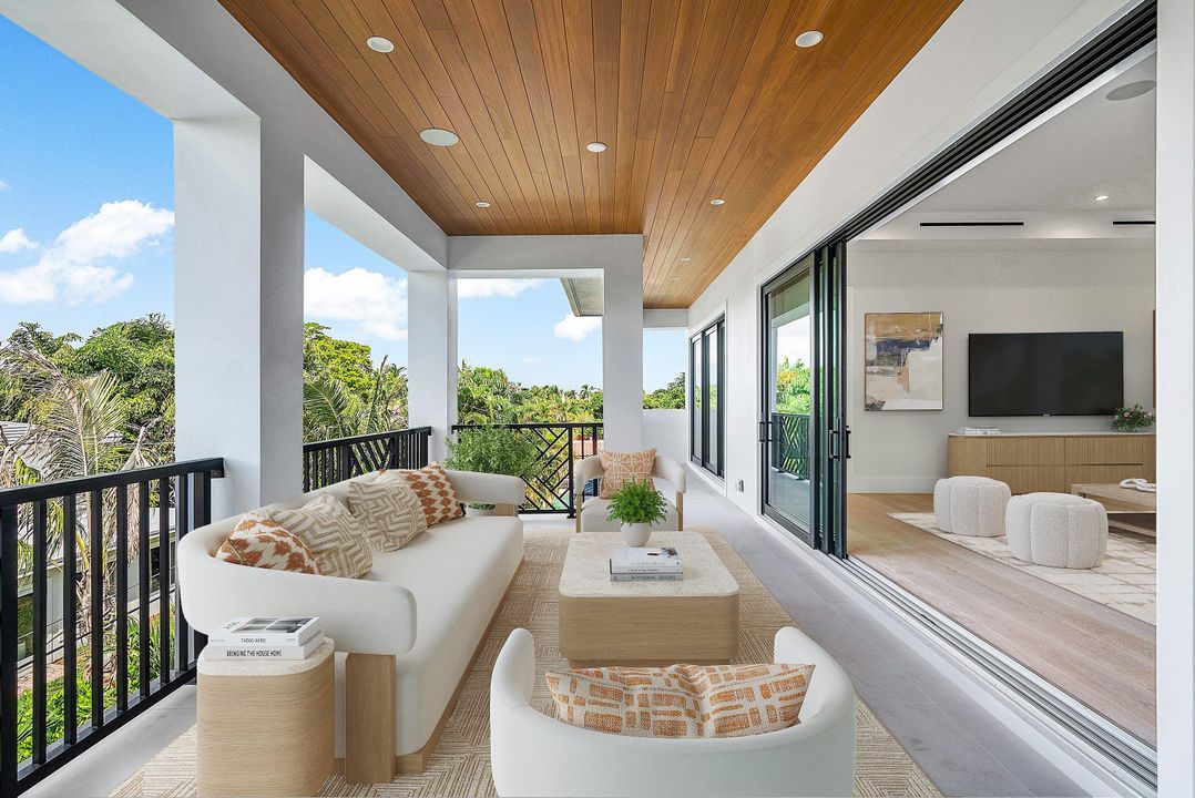 待售: $5,600,000 (5 贝兹, 5 浴室, 4714 平方英尺)