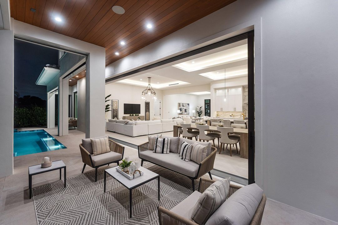 待售: $5,600,000 (5 贝兹, 5 浴室, 4714 平方英尺)