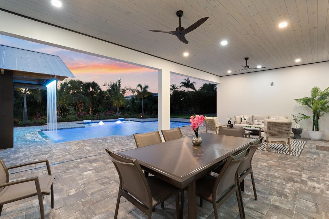 На продажу: $2,674,999 (4 спален, 3 ванн, 2469 Квадратных фут)