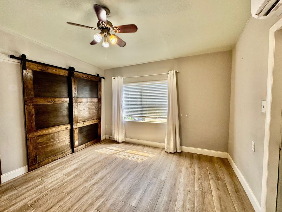 For Rent: $1,550 (0 beds, 1 baths, 500 Square Feet)