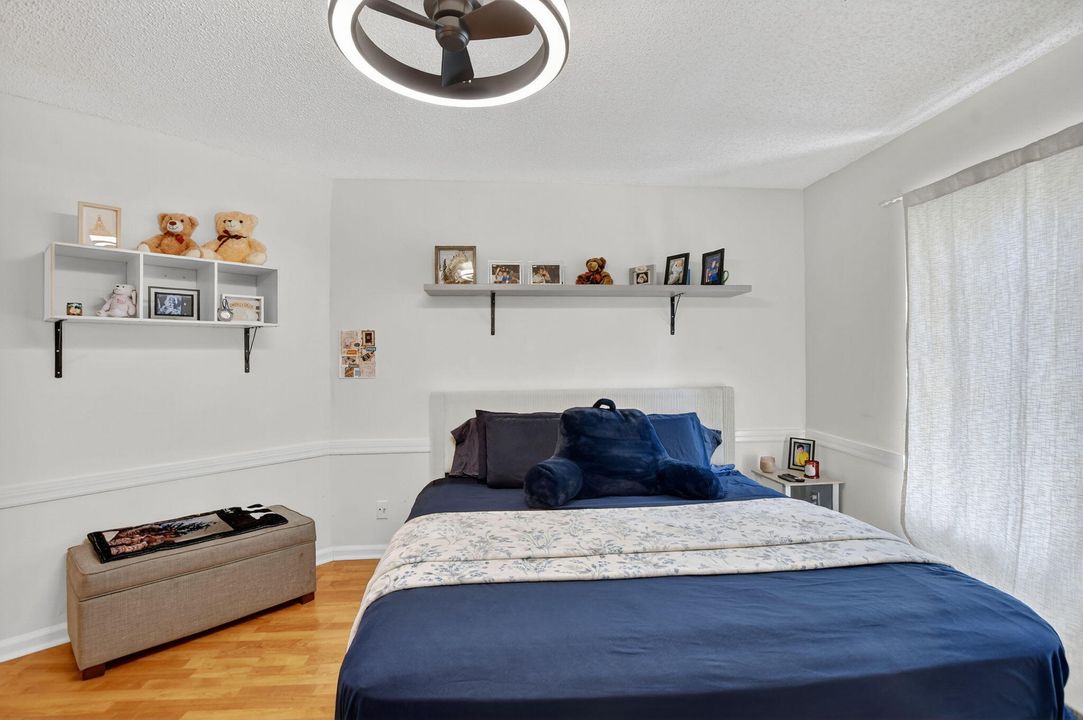 En Venta: $374,900 (2 camas, 2 baños, 1436 Pies cuadrados)