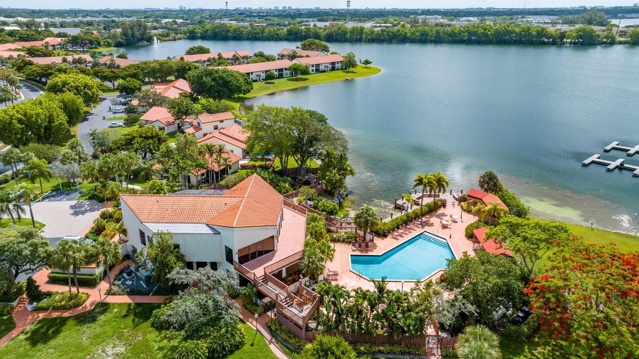 En Venta: $374,900 (2 camas, 2 baños, 1436 Pies cuadrados)