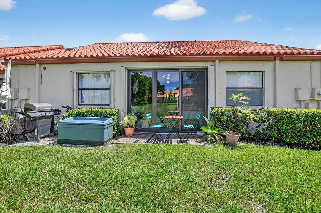 En Venta: $374,900 (2 camas, 2 baños, 1436 Pies cuadrados)