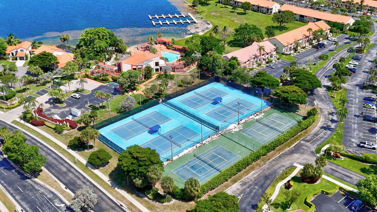 En Venta: $374,900 (2 camas, 2 baños, 1436 Pies cuadrados)