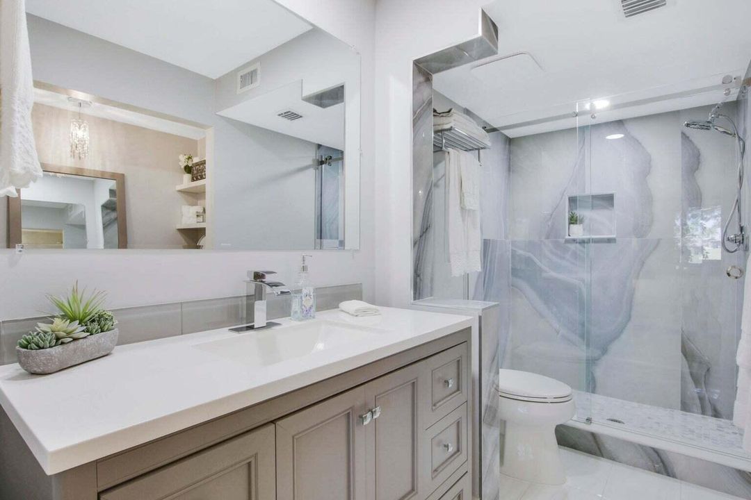 出租: $9,900 (2 贝兹, 2 浴室, 1180 平方英尺)