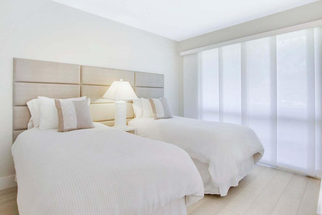 出租: $9,900 (2 贝兹, 2 浴室, 1180 平方英尺)