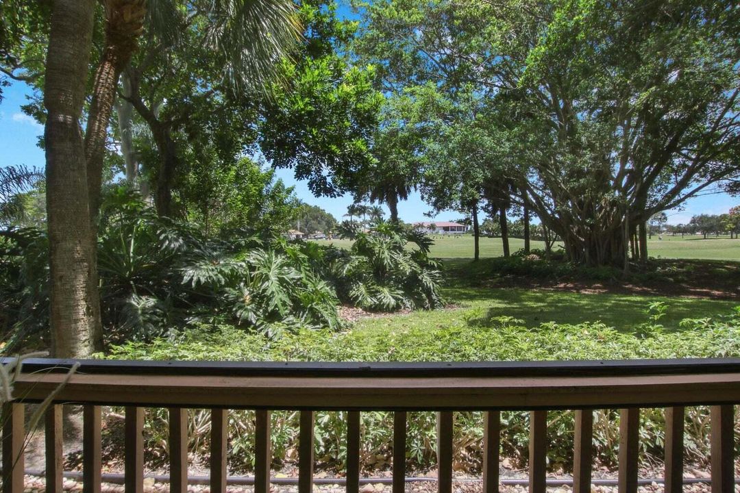 出租: $9,900 (2 贝兹, 2 浴室, 1180 平方英尺)