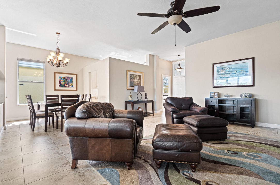 For Sale: $749,999 (3 beds, 2 baths, 1968 Square Feet)