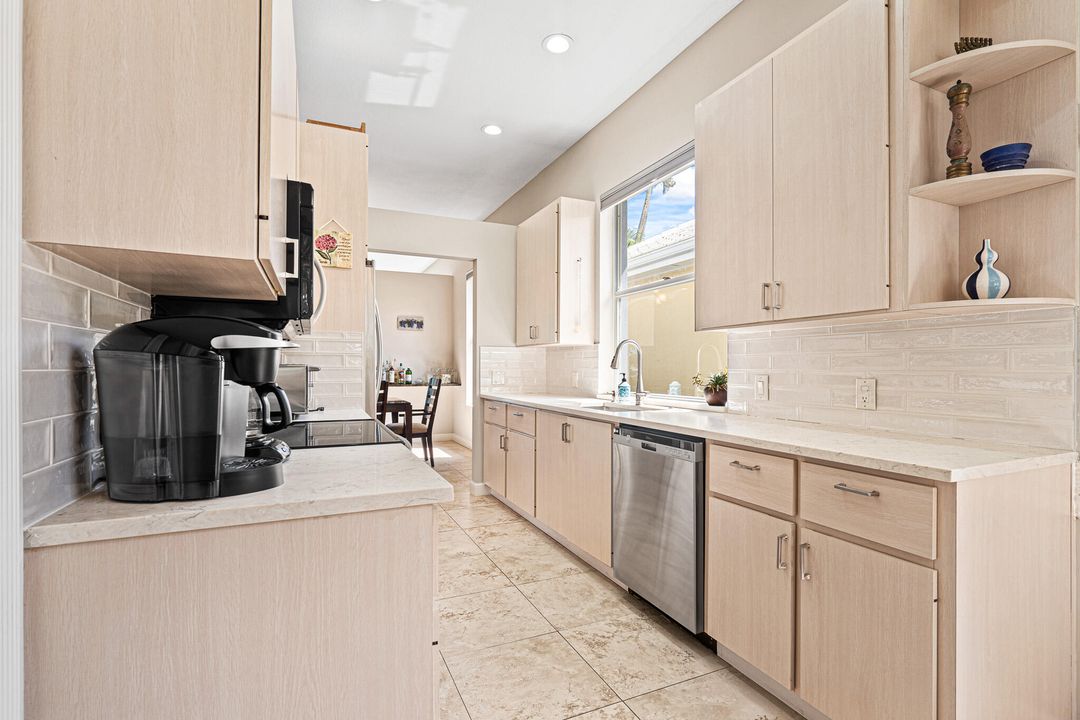 For Sale: $749,999 (3 beds, 2 baths, 1968 Square Feet)