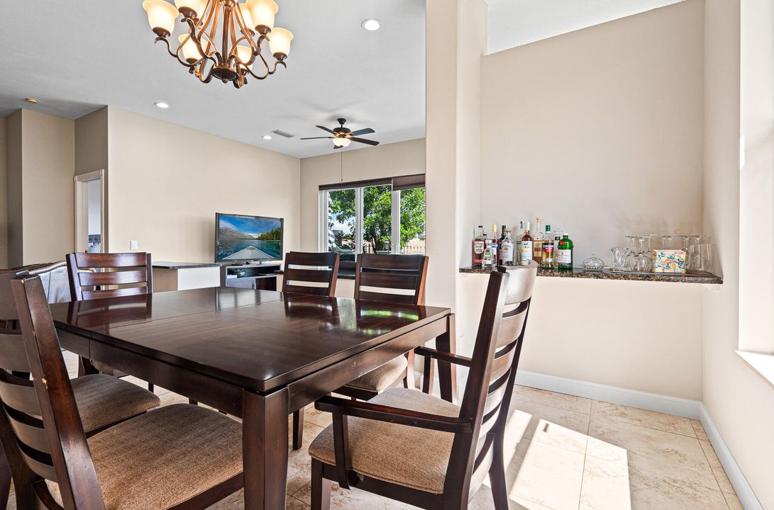 For Sale: $749,999 (3 beds, 2 baths, 1968 Square Feet)