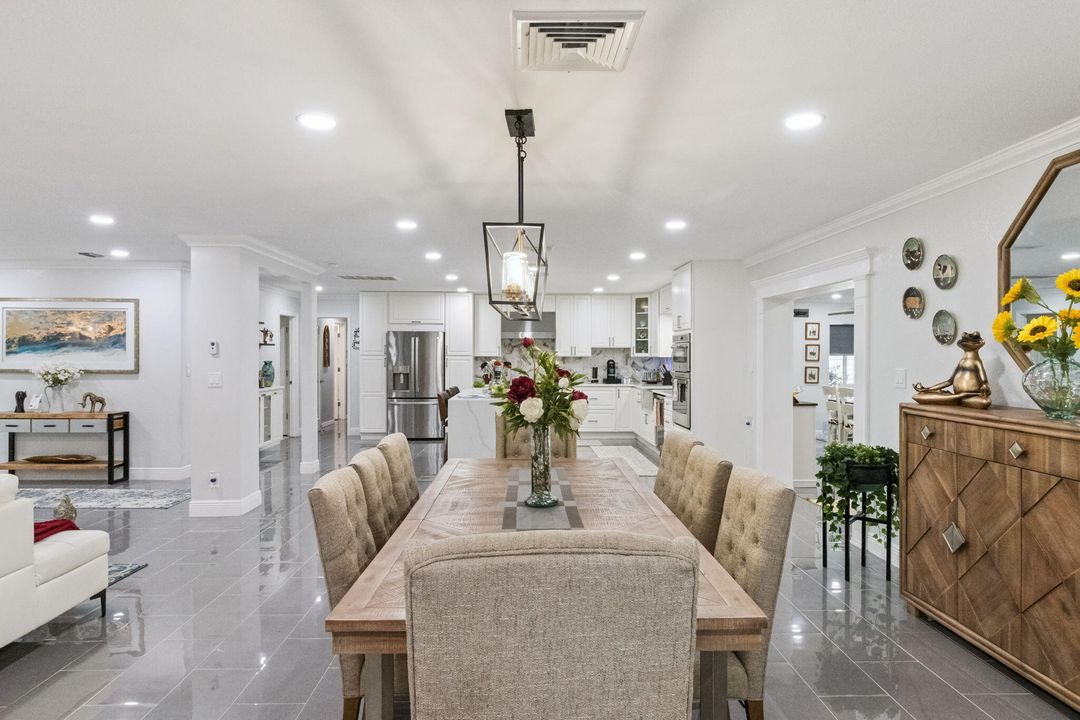 На продажу: $795,000 (4 спален, 2 ванн, 3681 Квадратных фут)